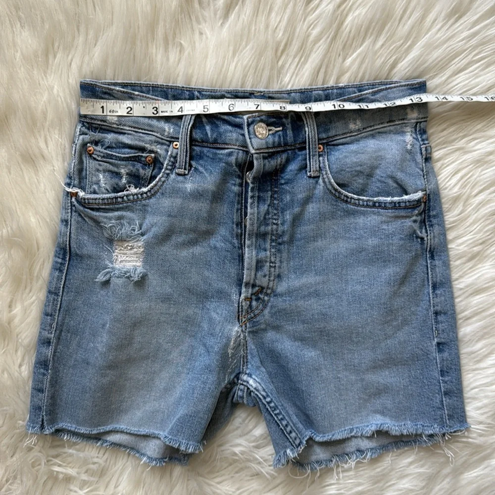 MOTHER "The Tomcat" Jean Shorts Size 26 - Picture 11 of 16
